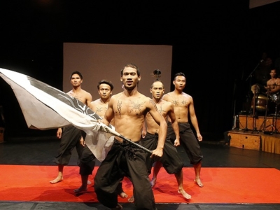 Phare Ponleu Selpak show in Cambodia August 2016. ©Philippe Lissac/GODONG